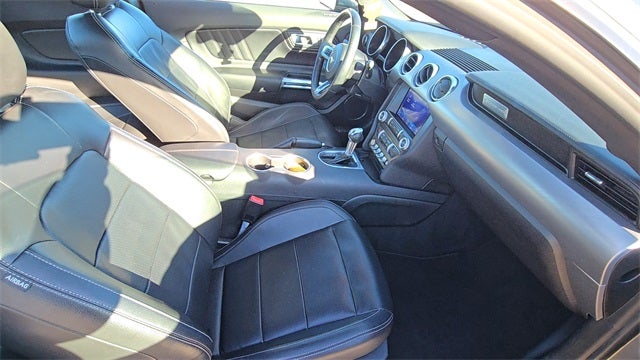 2022 Ford Mustang EcoBoost Premium