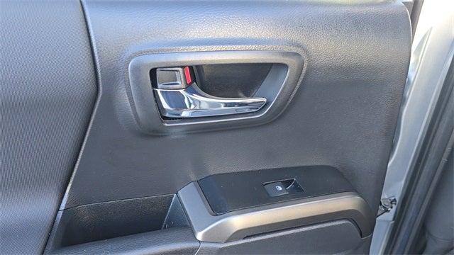 2022 Toyota Tacoma TRD Off-Road V6