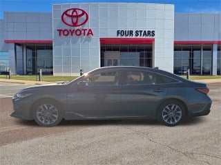 2021 Toyota Avalon Hybrid XLE Plus