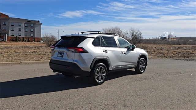 2022 Toyota RAV4 Hybrid XLE Premium