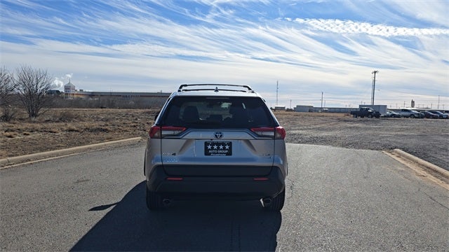 2022 Toyota RAV4 Hybrid XLE Premium