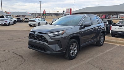 2022 Toyota RAV4 Hybrid XLE
