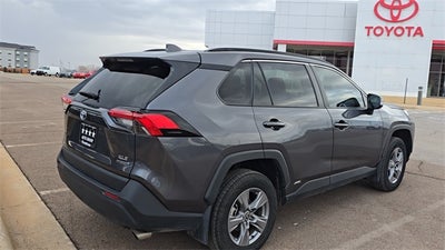2022 Toyota RAV4 Hybrid XLE