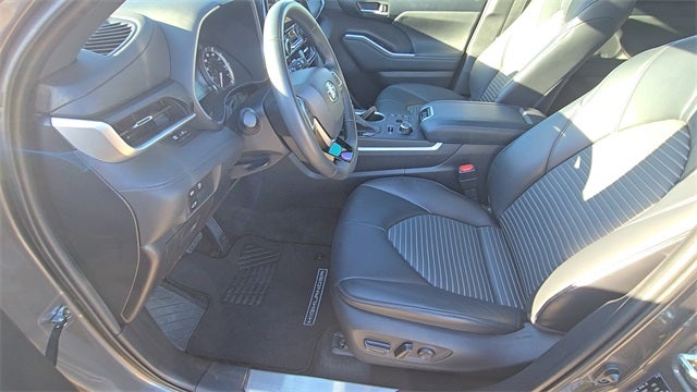 2023 Toyota Highlander XSE