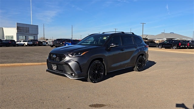 2023 Toyota Highlander XSE