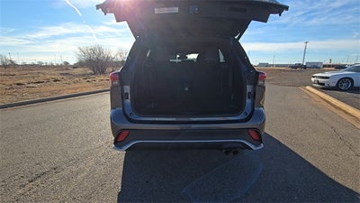 2023 Toyota Highlander XSE