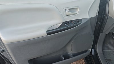 2020 Toyota Sienna L 7 Passenger