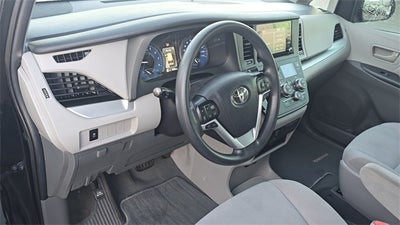2020 Toyota Sienna L 7 Passenger