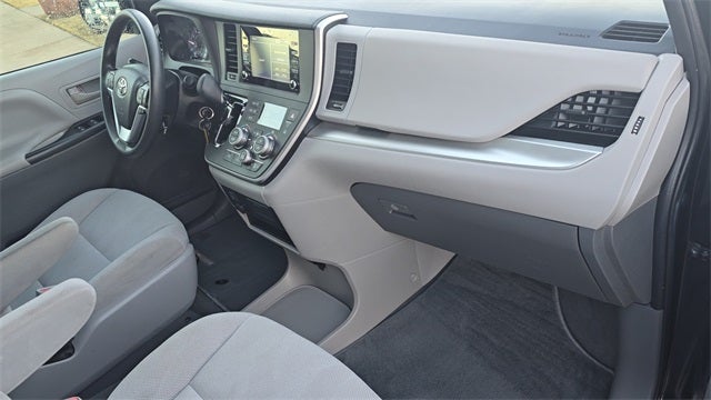 2020 Toyota Sienna L 7 Passenger