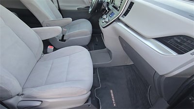 2020 Toyota Sienna L 7 Passenger