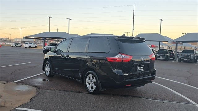 2020 Toyota Sienna L 7 Passenger