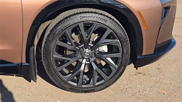 2025 Toyota Crown Signia Limited