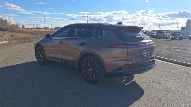 2025 Toyota Crown Signia Limited